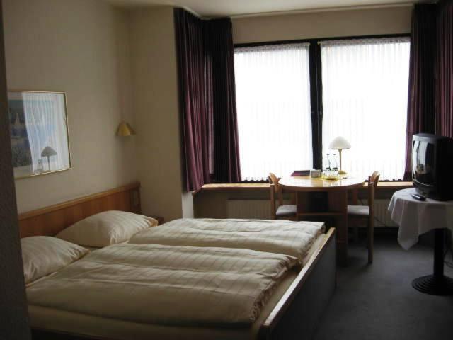 Hotel Pfaelzer Hof, Zum Schokoladengiesser Rodalben Phòng bức ảnh